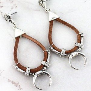 NWT *BOUTIQUE* FASHION EARRINGS